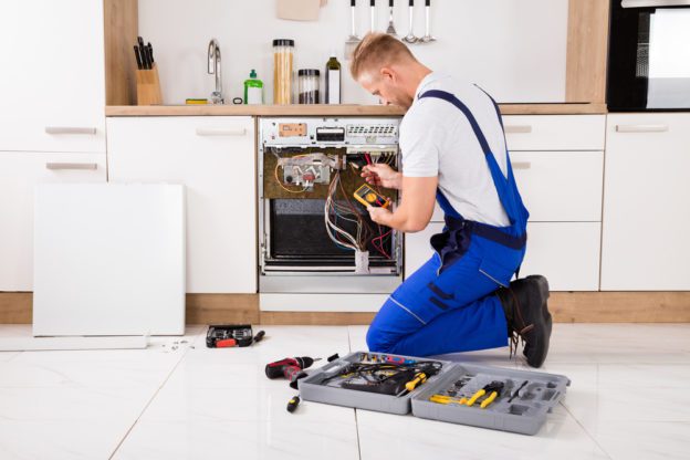 Inflation Pushes Consumers to Turn to Appliance Repair